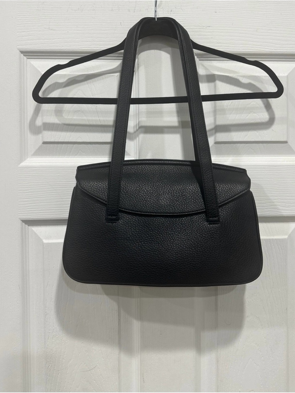 Antik Kraft Black Pebbled Leather Shoulder Bag